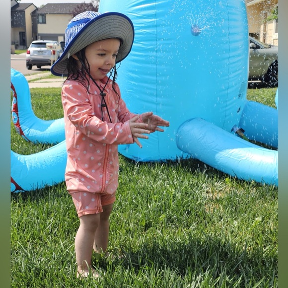 Champagne Taste On Beer In A Can Budget - Picture 6 of 7